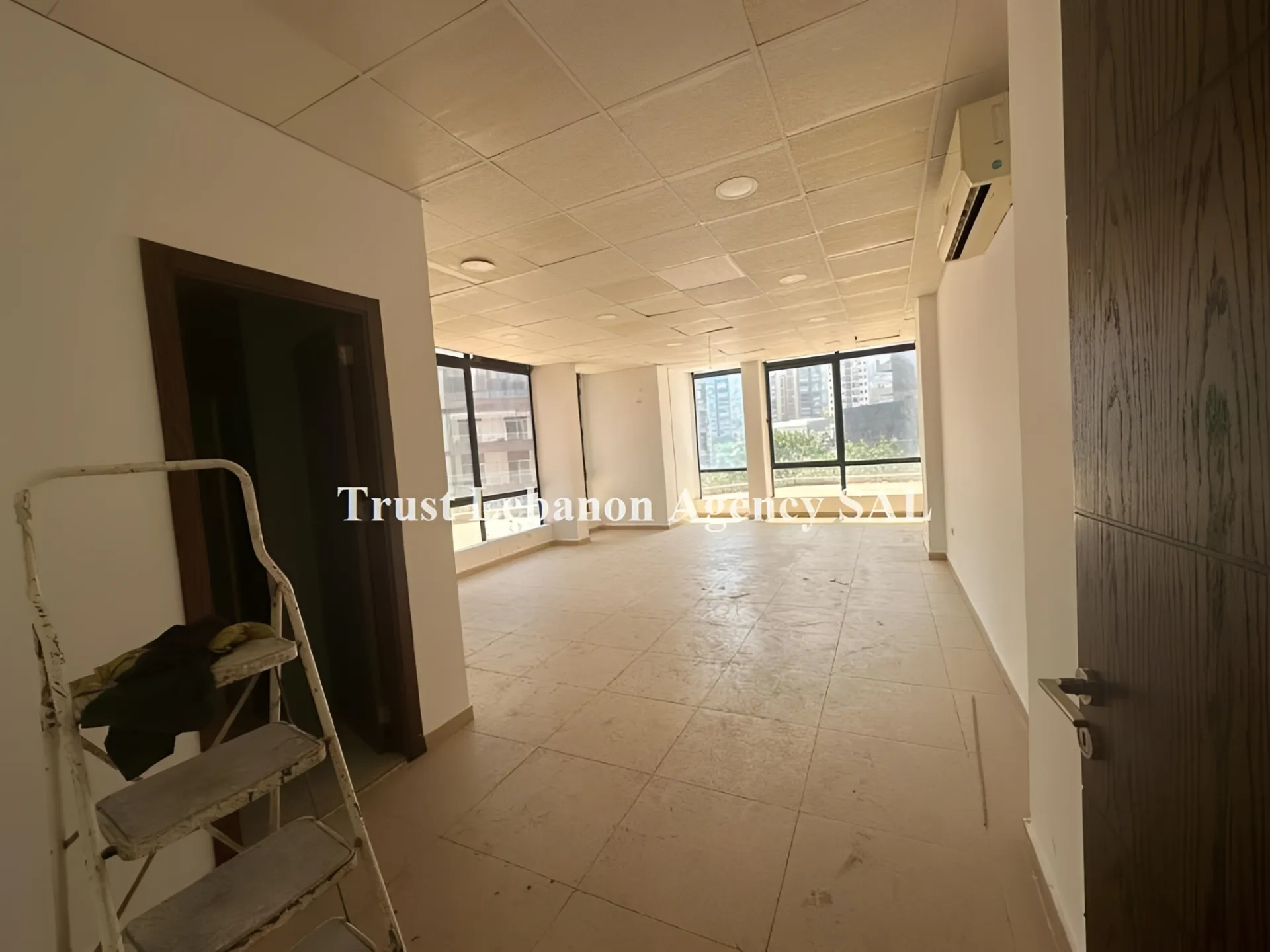 Office For Rent in Metn, Sid El Bauchrieh