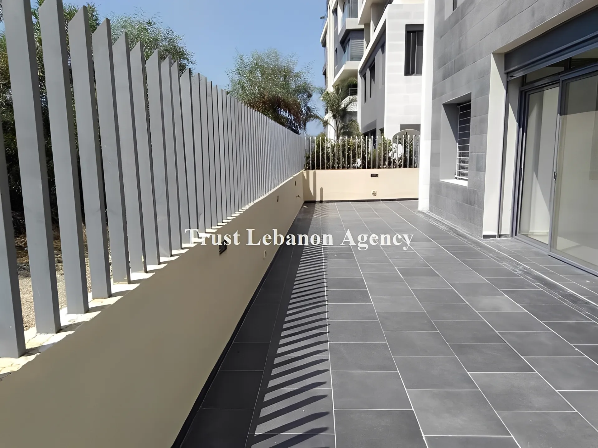Triplex for Sale in Baabda yarzeh