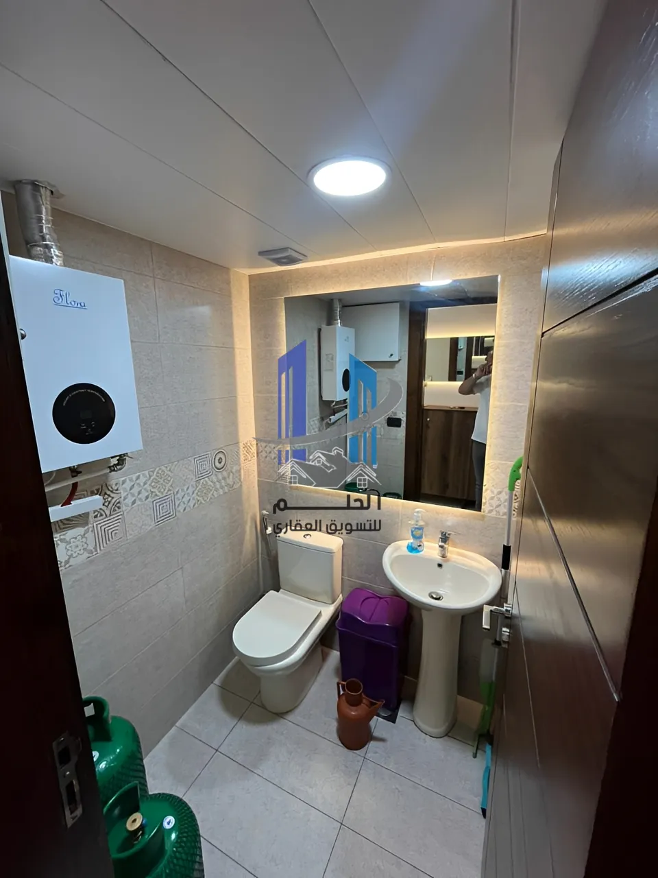 شقة for sale in عرمون، لبنان