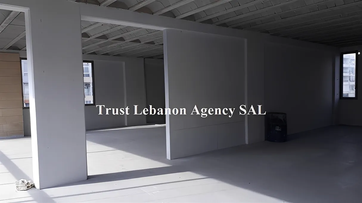 Shop for rent in Baabda, Kfarchima