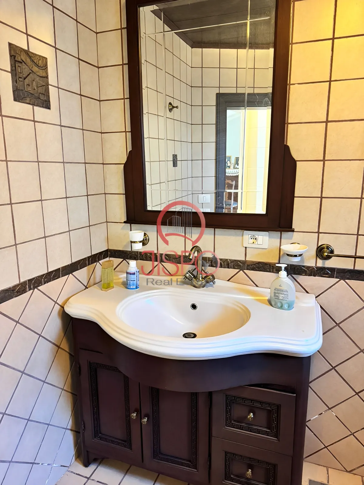 Villa for Sale in Koura