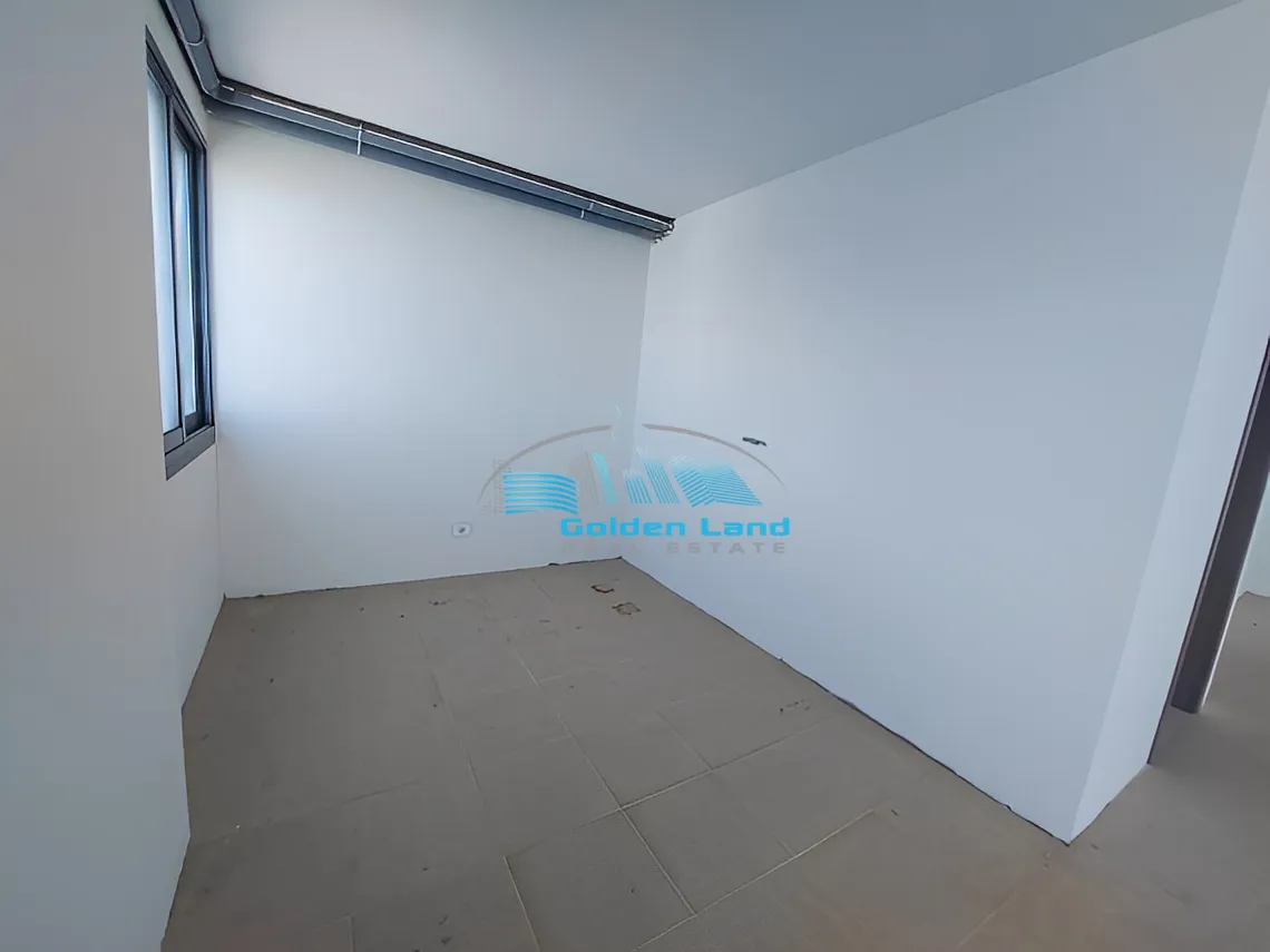 Office for rent in Dbayeh