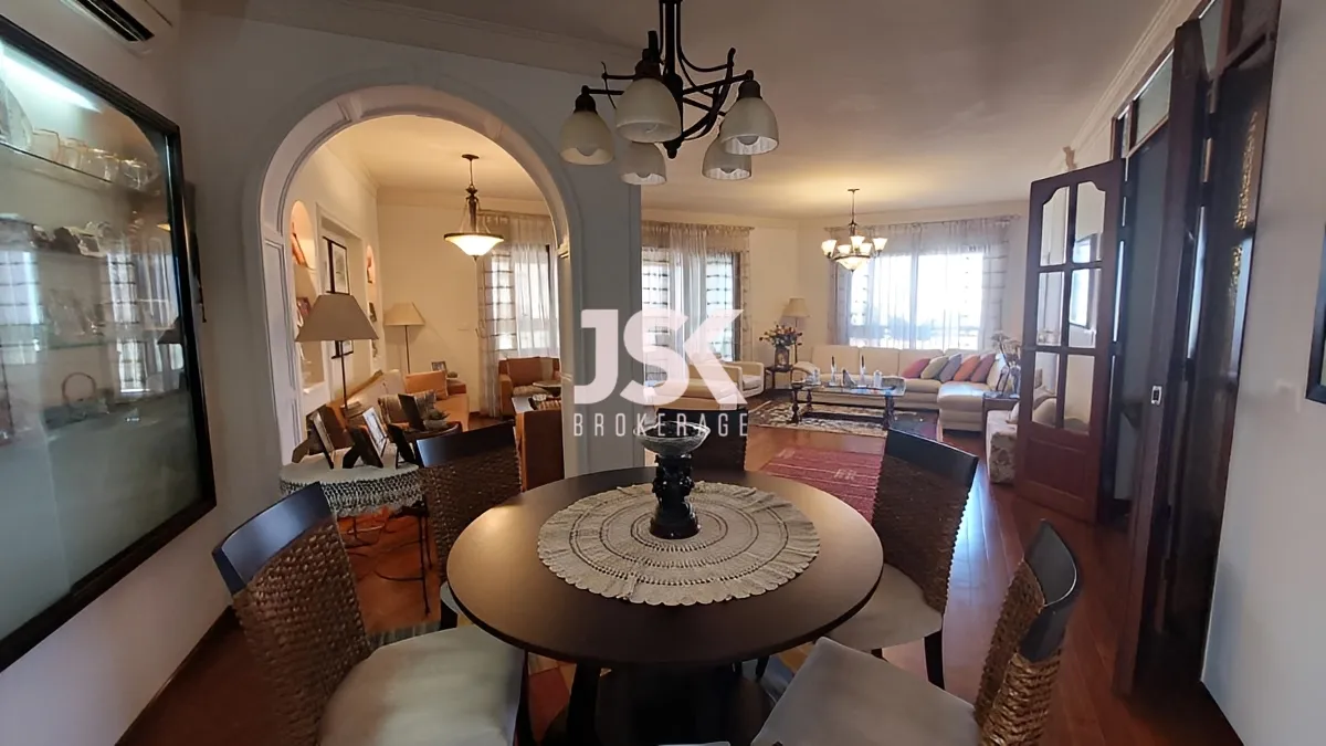 Apartment for Sale in Hamra, Beirut, Lebanon