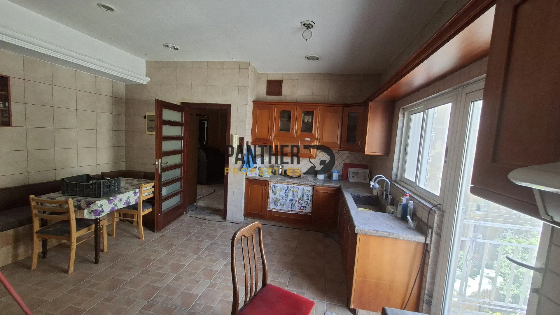 Apartment for sale in Achrafieh - 4 bed, 3.0 bath