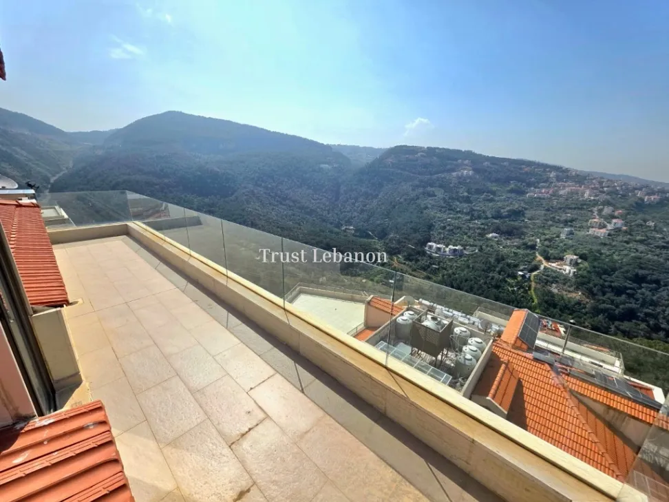 Duplex for sale in Cornet Chahwan, Lebanon - 3 bed, 5 bath