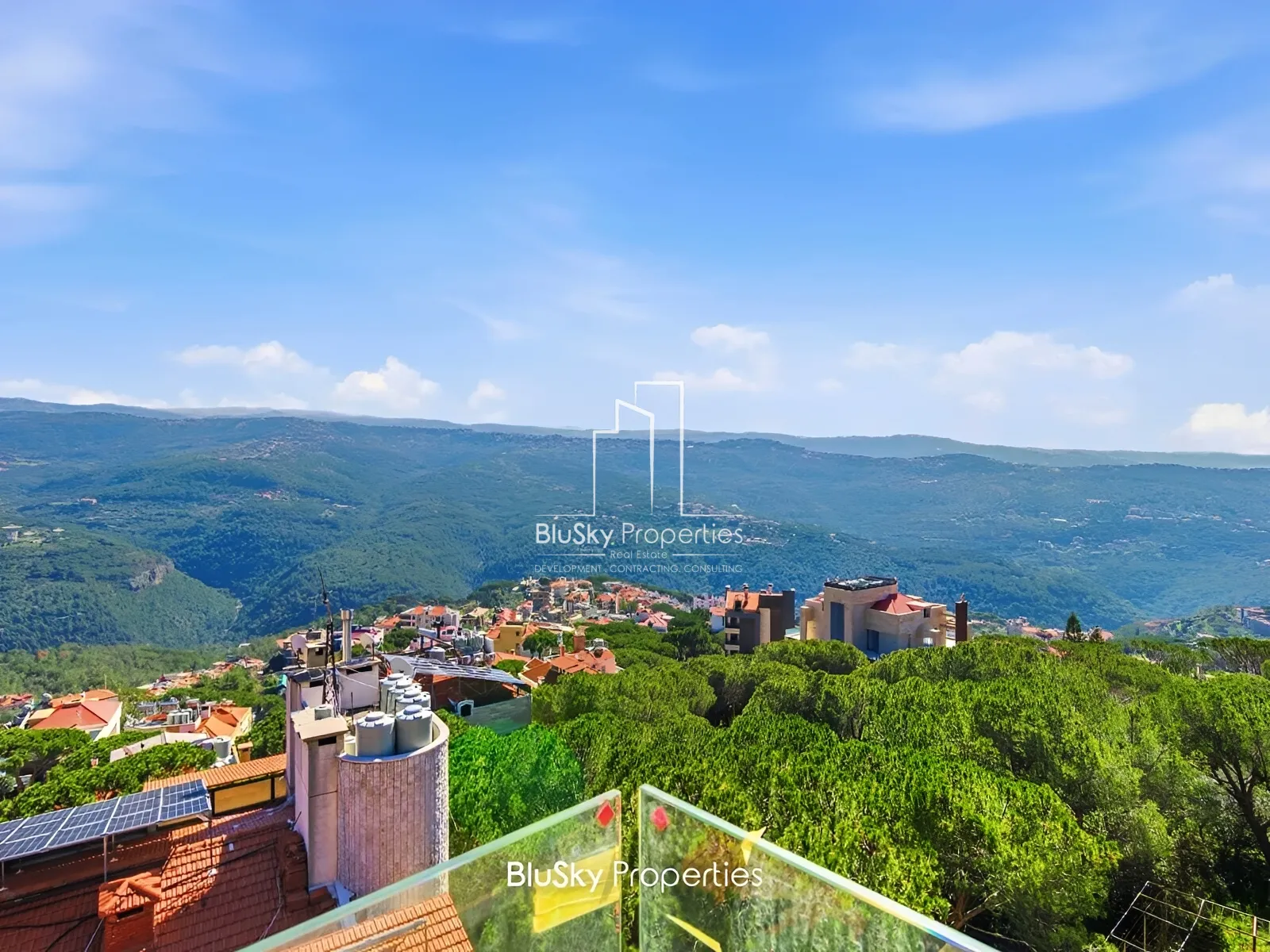 Apartment for Sale in Ouyoun Broumana - 3 bed, 5 bath