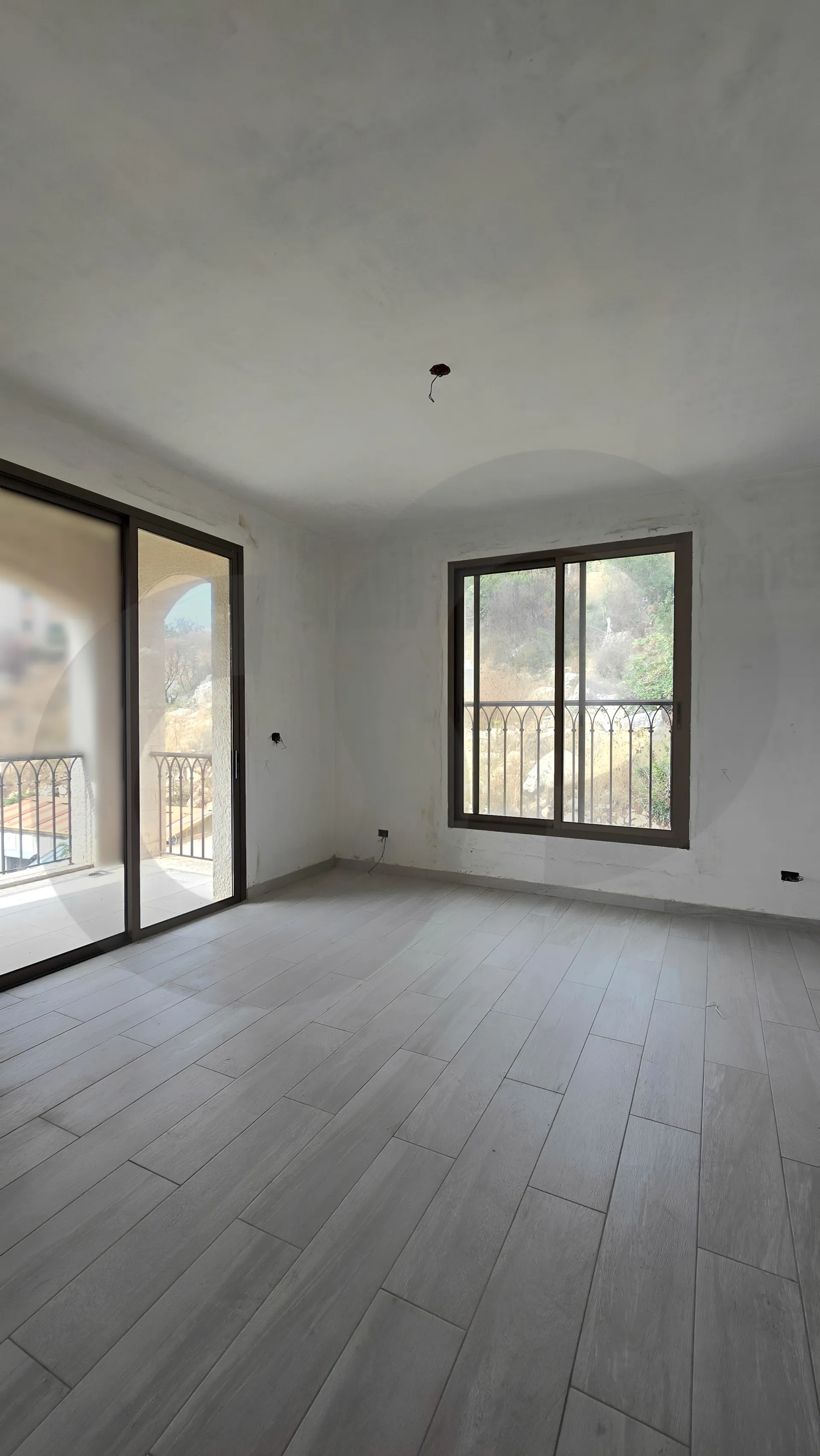 Building for Sale in Aley