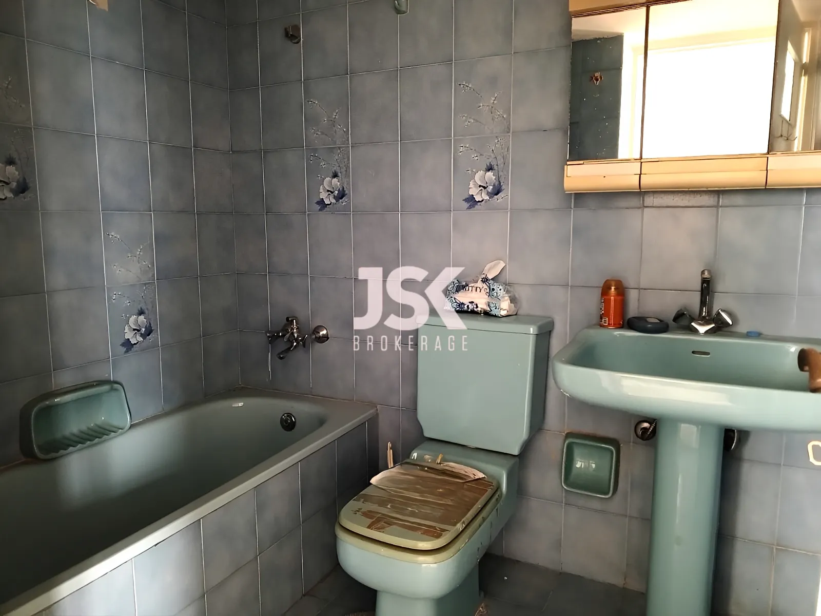 Apartment for Sale in Zouk Mikael