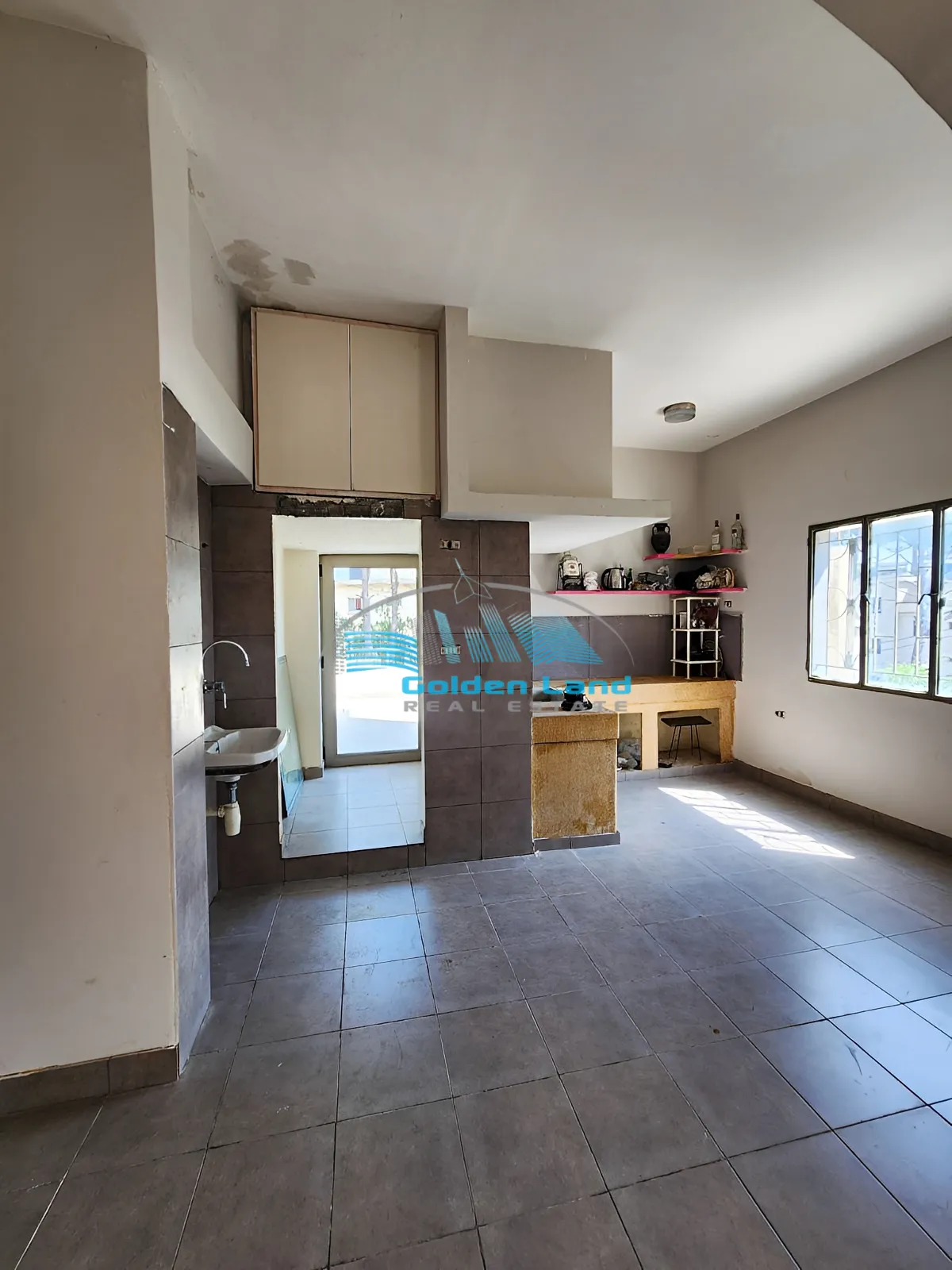 Land for Sale in Bolonia