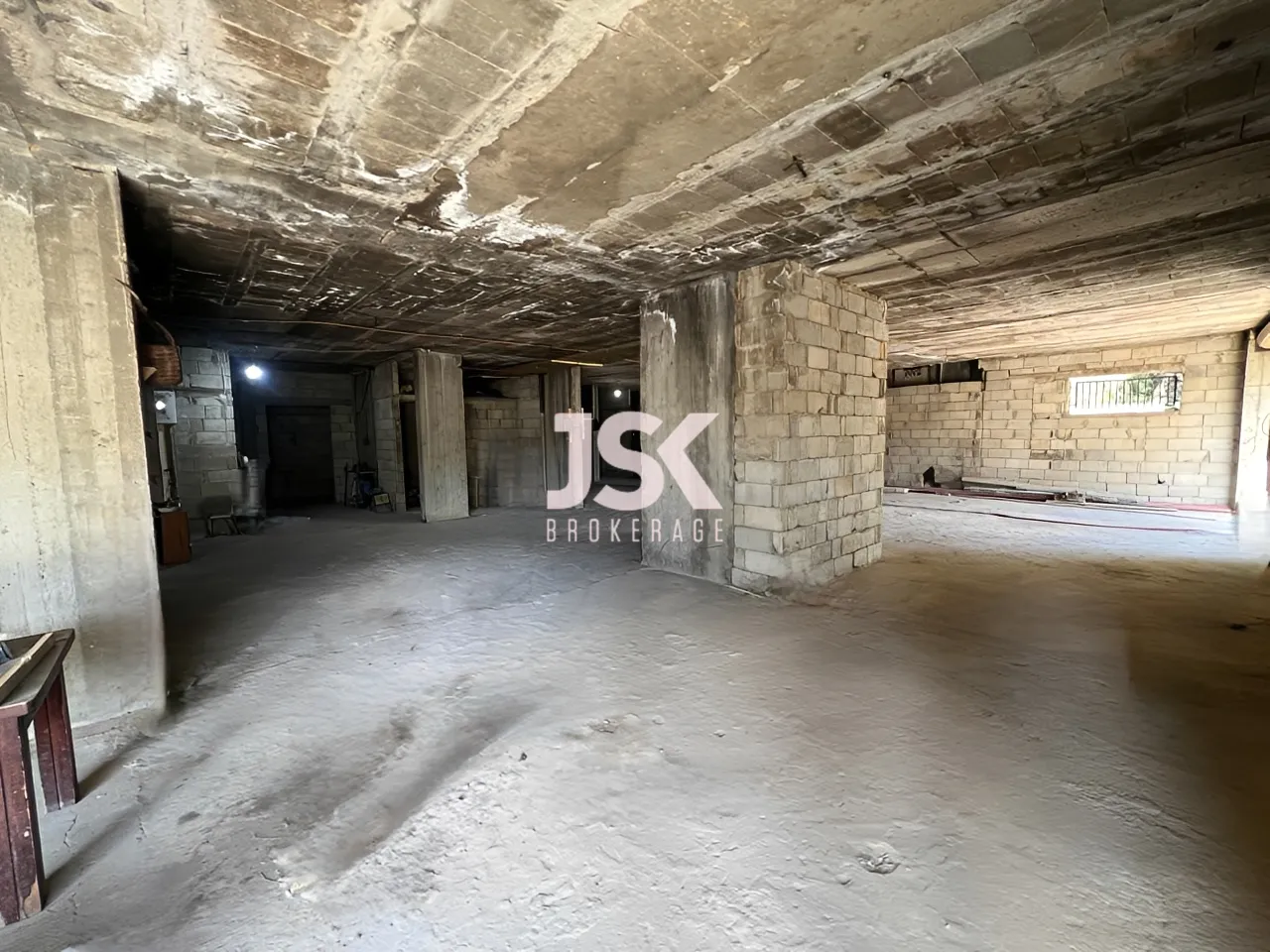 Warehouse for Sale in Baabdat