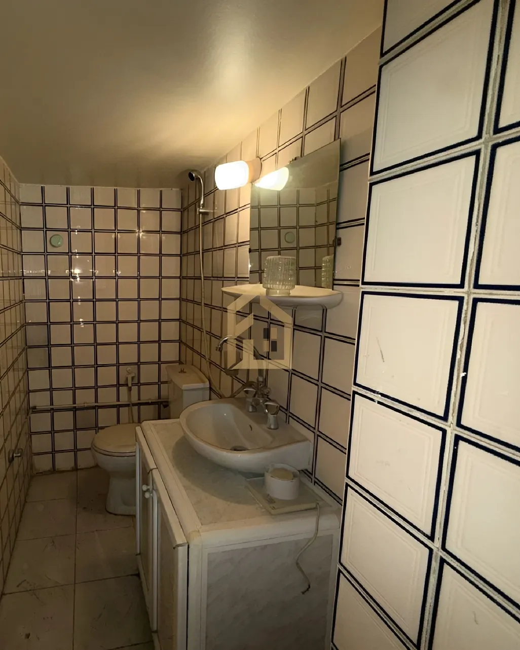 Apartment for sale in Tariq El Jdideh, Beirut, Lebanon - 2 bed, 2 bath