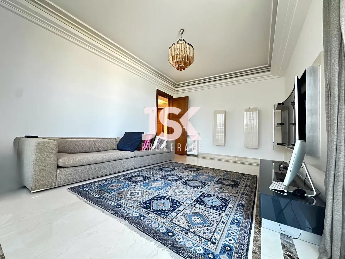 Apartment for Sale in Ain Al Mraiseh, Beirut, Lebanon