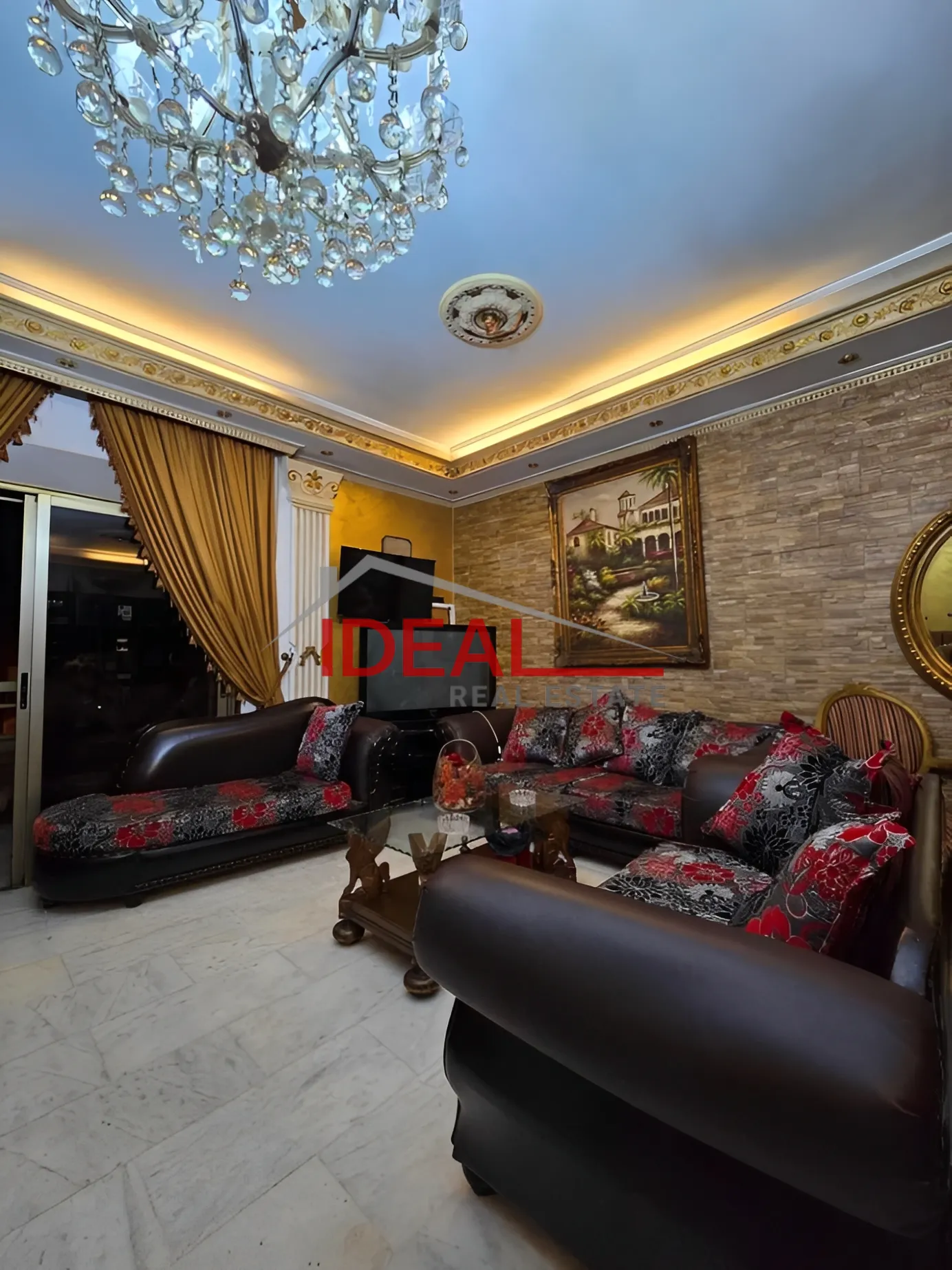 Apartment for Sale in Ain el remmeneh, baabda - 3 bed, 3 bath