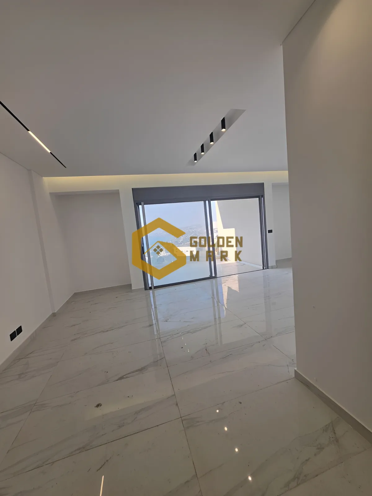 Apartment for Sale in Halat