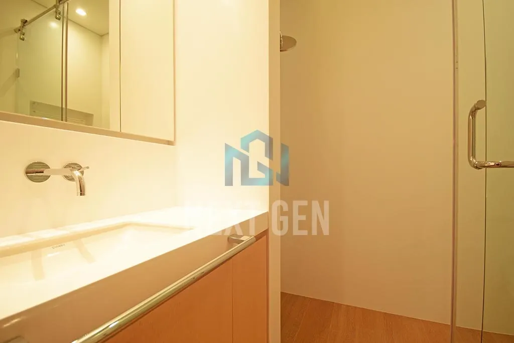 Apartment for sale in Clemenceau, Bayrut, Lebanon
