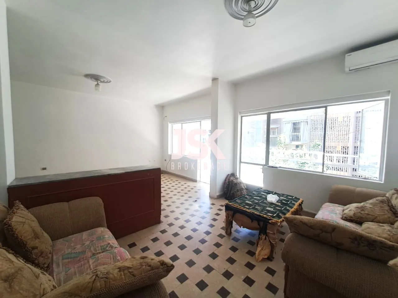 Apartment for Sale in Barbour
