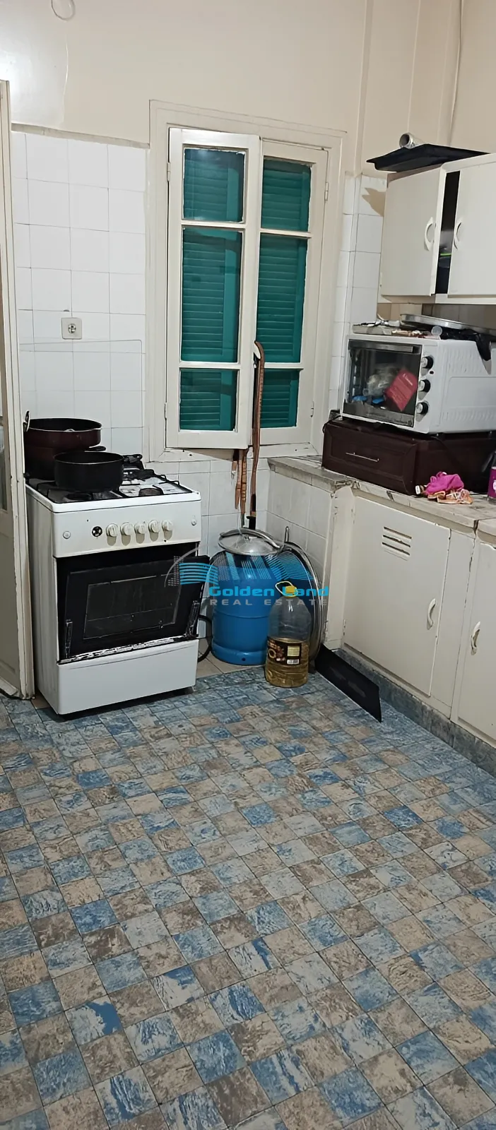 Apartment for Sale in Forn El Chebbak