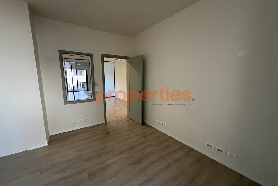 Office for Rent in Saifi Village