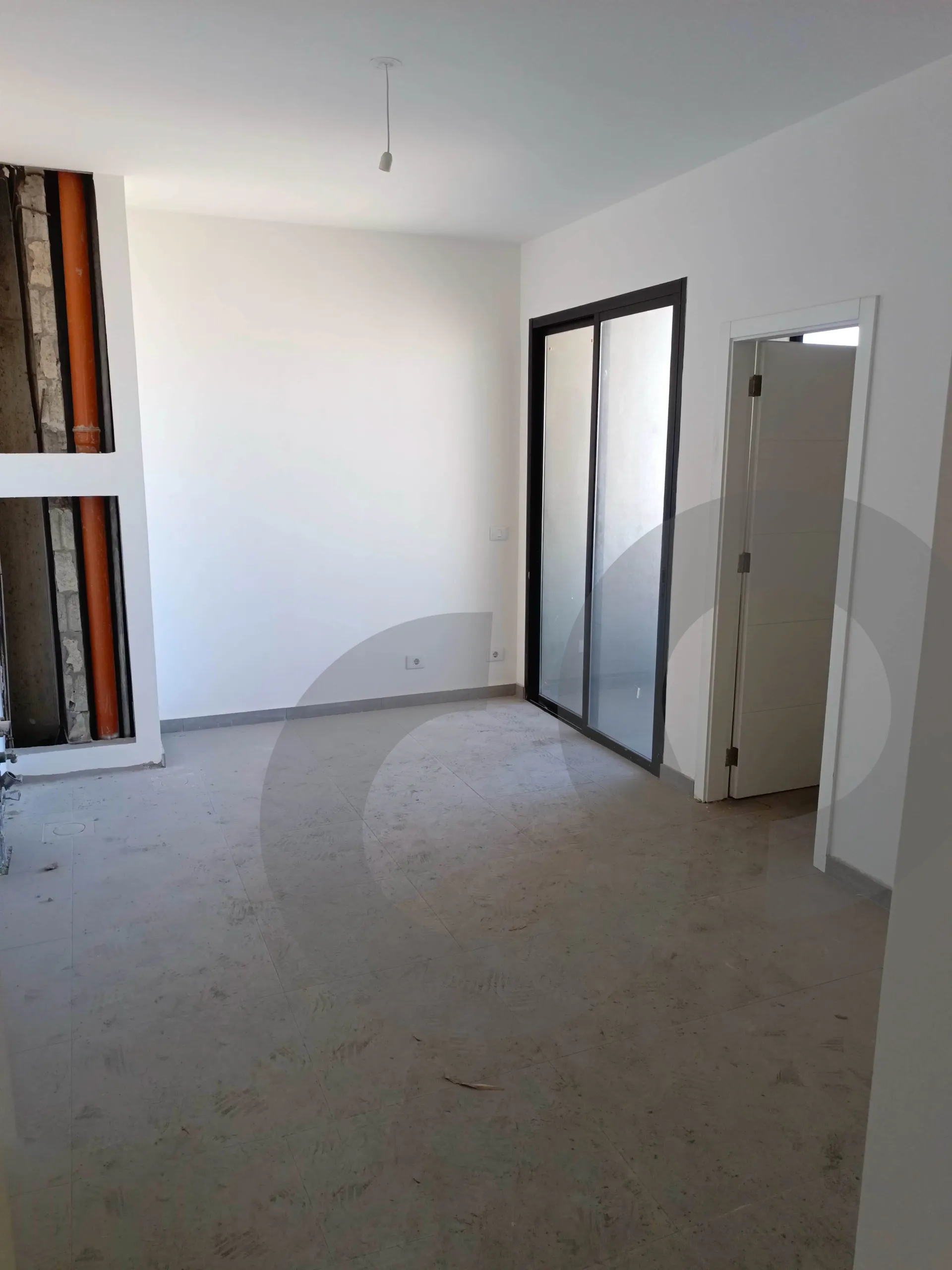 Apartment for Sale in Ain El Remmaneh - 3 bed, 3 bath