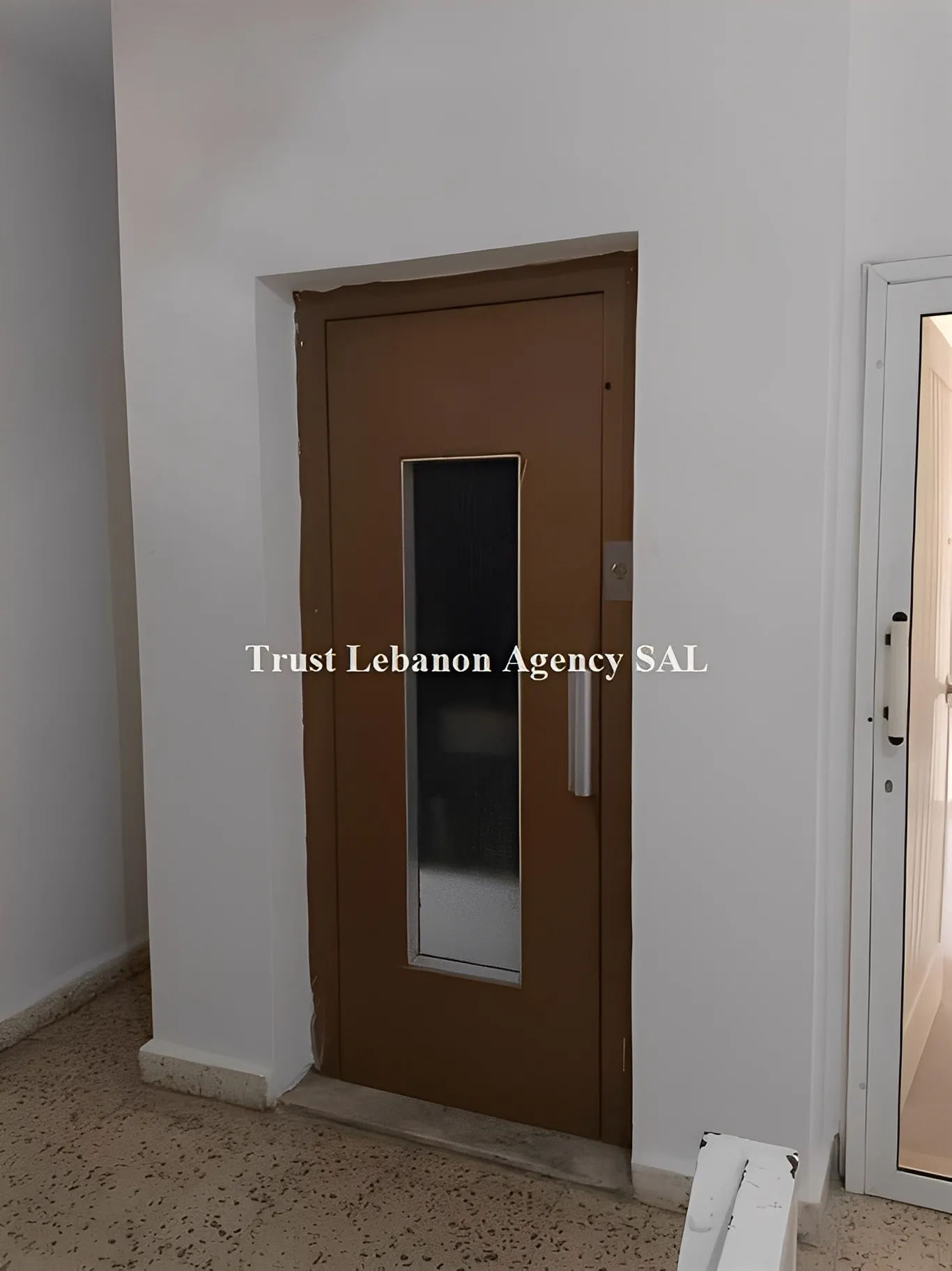 Office for rent in Achrafieh