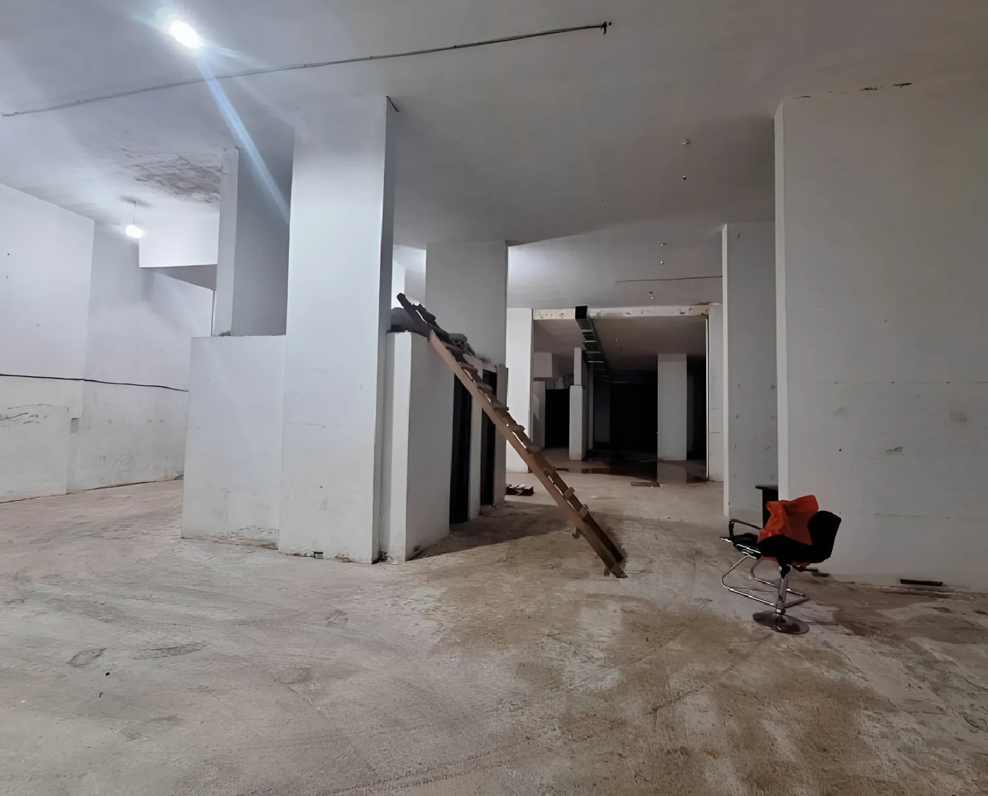 Warehouse for Sale in Jdeideh
