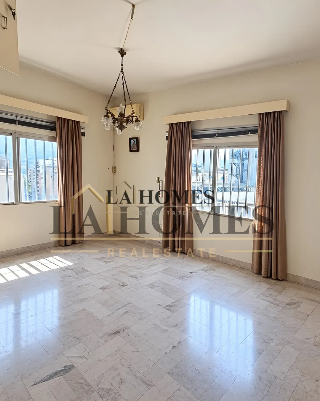 Apartment for sale in Sioufi