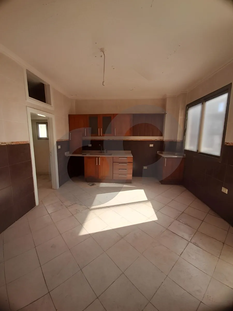 Apartment for Sale in Hamra, Beirut, Lebanon - 3 bed, 4 bath