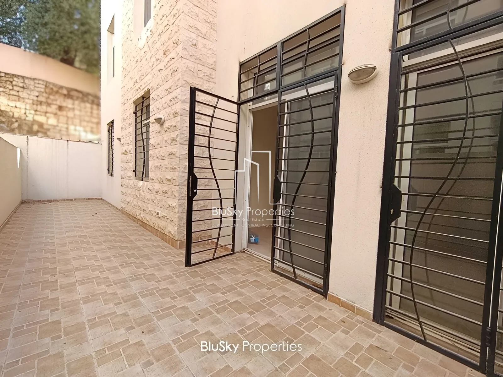 Apartment for Sale in Amchit