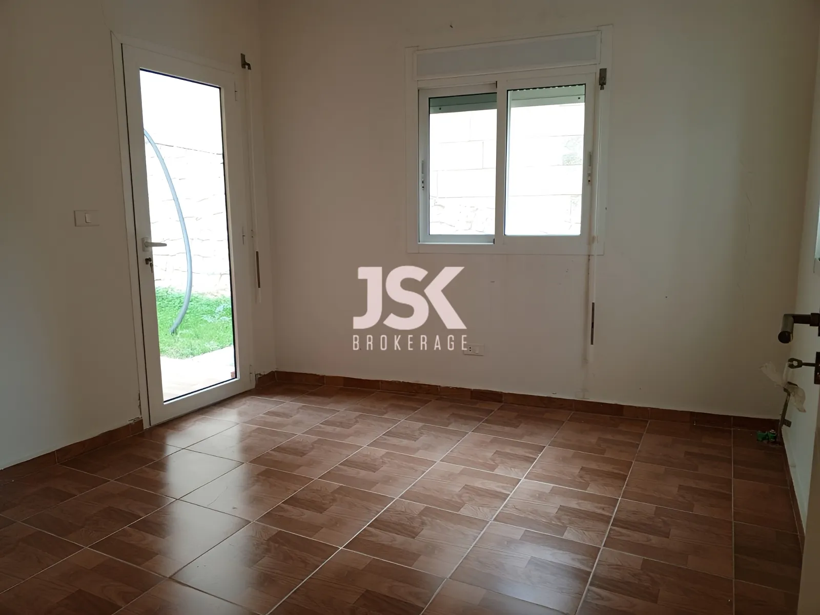 Apartment for Sale in Halat