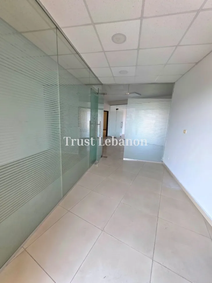 Office for rent in Dekwaneh, Lebanon