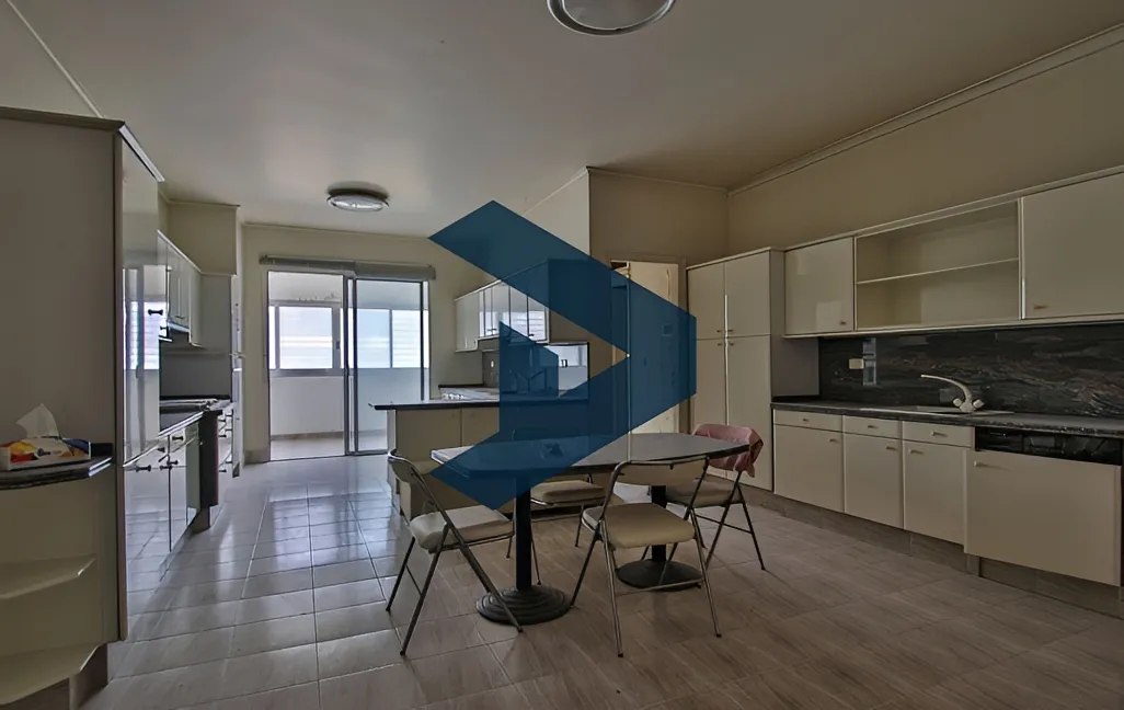 Apartment for sale in Kraytem, Beirut, Lebanon