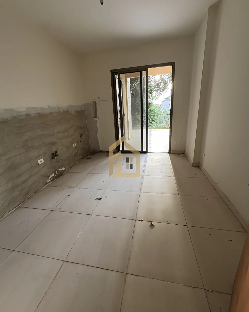 Apartment for sale in Mazraat Yachoua, Lebanon - 3 bed, 4 bath