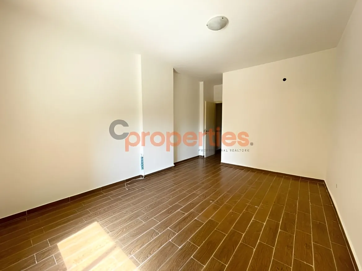 Apartment for Sale in Haret Sakher
