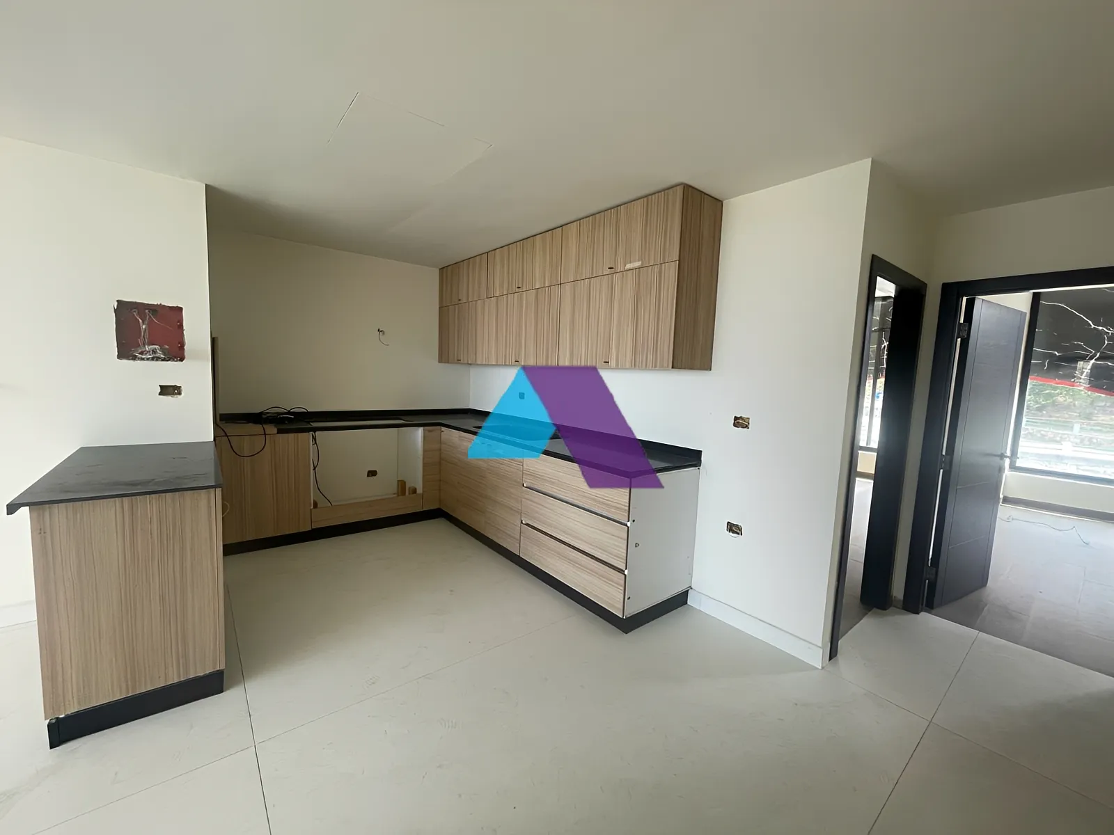 Apartment for Sale in Mansourieh - 3 bed, 5 bath