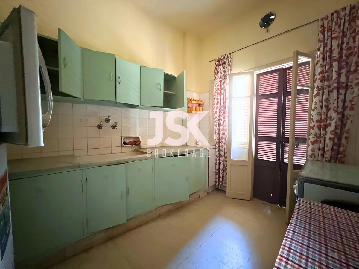 Apartment for Sale in Mar Mikhael, Bayrut, Lebanon - 3 bed, 1 bath