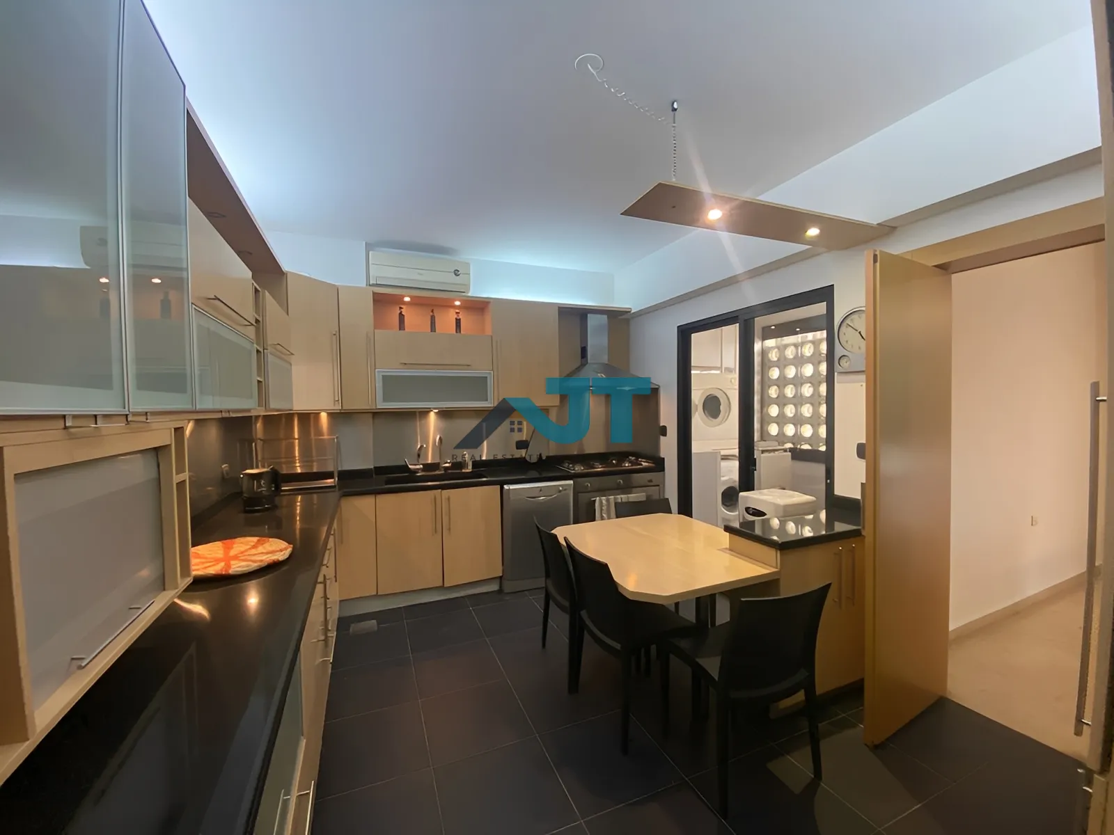 Apartment for Rent in Caree d'or, achrafieh