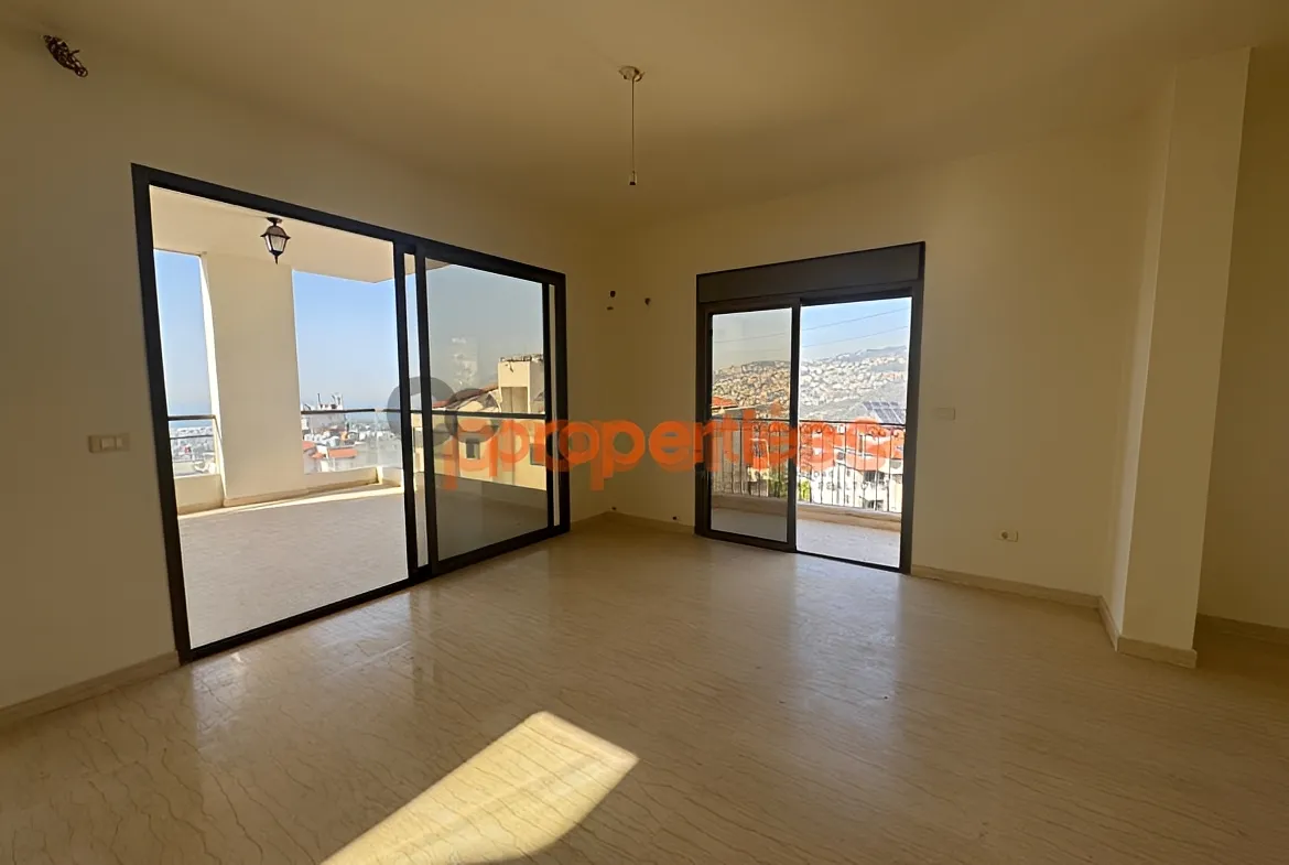 Duplex for Sale in Mazraat Yachoua - 4 bed, 5 bath