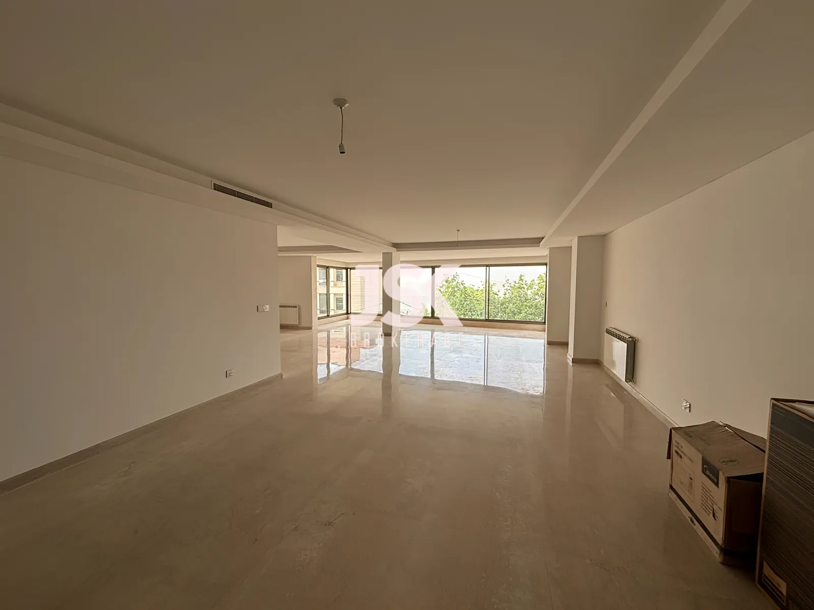 Apartment for Sale in Cornet Chahwan - 4 bath