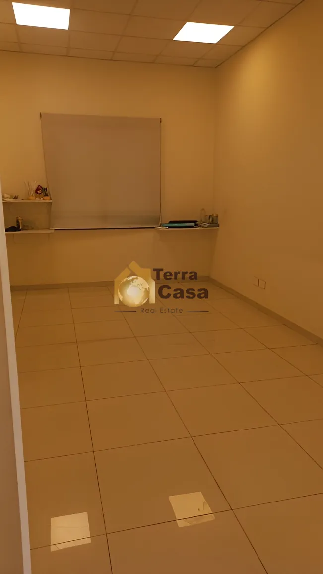 Commercial for rent in El Metn, Lebanon