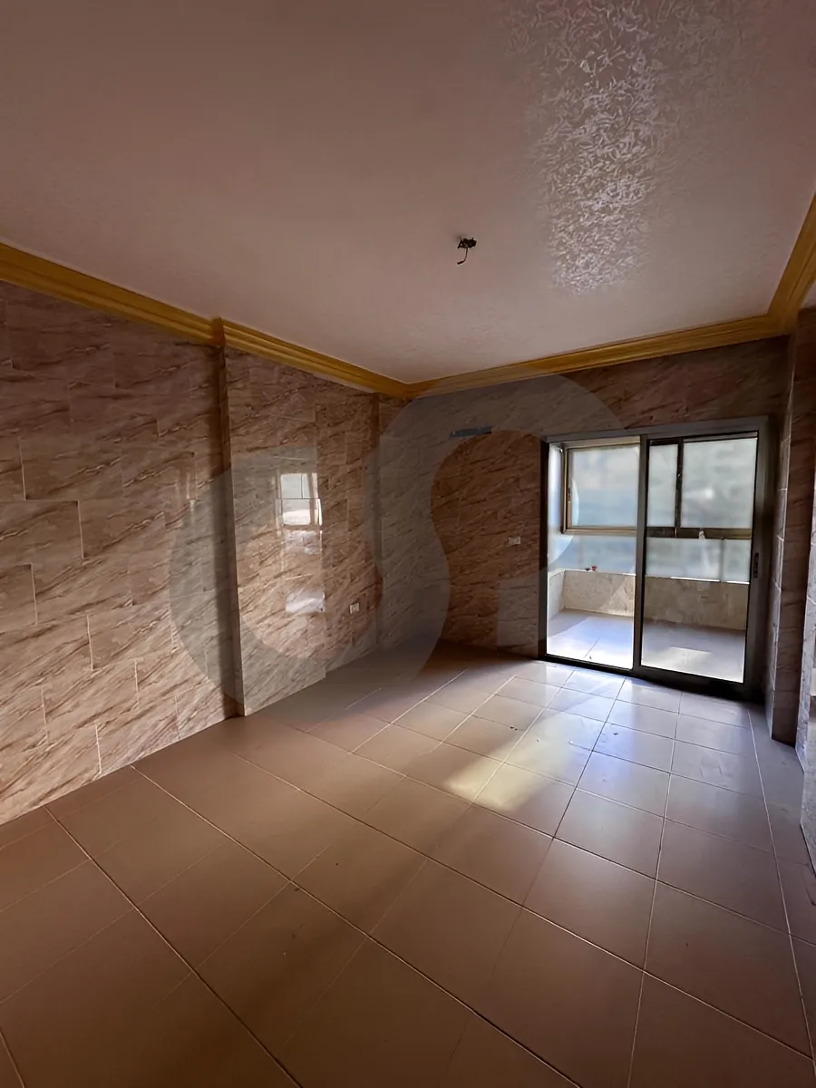 Apartment for Sale in Dawhet Aramoun, Lebanon