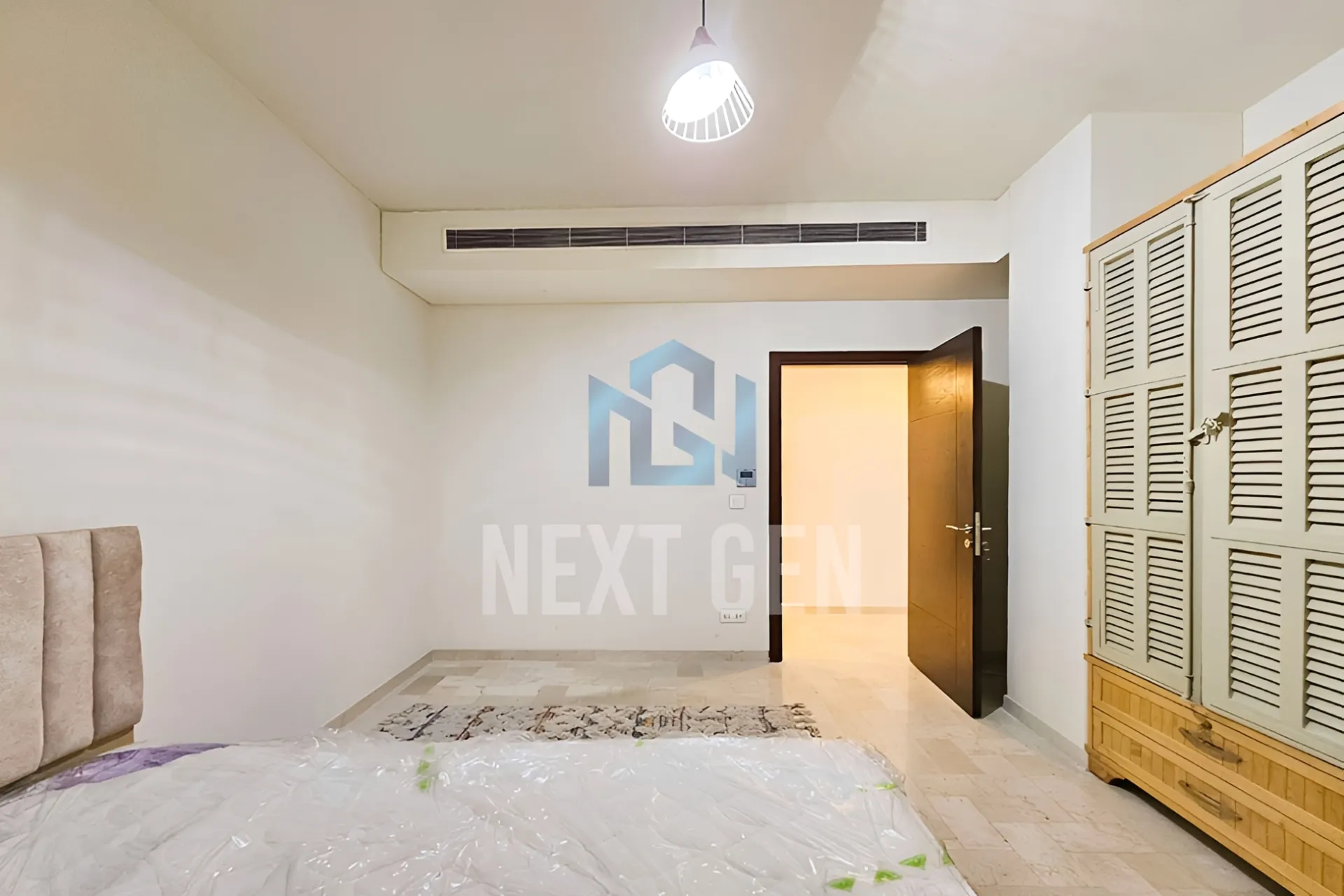 Apartment for rent in Ain Al Mraiseh, Beirut, Lebanon