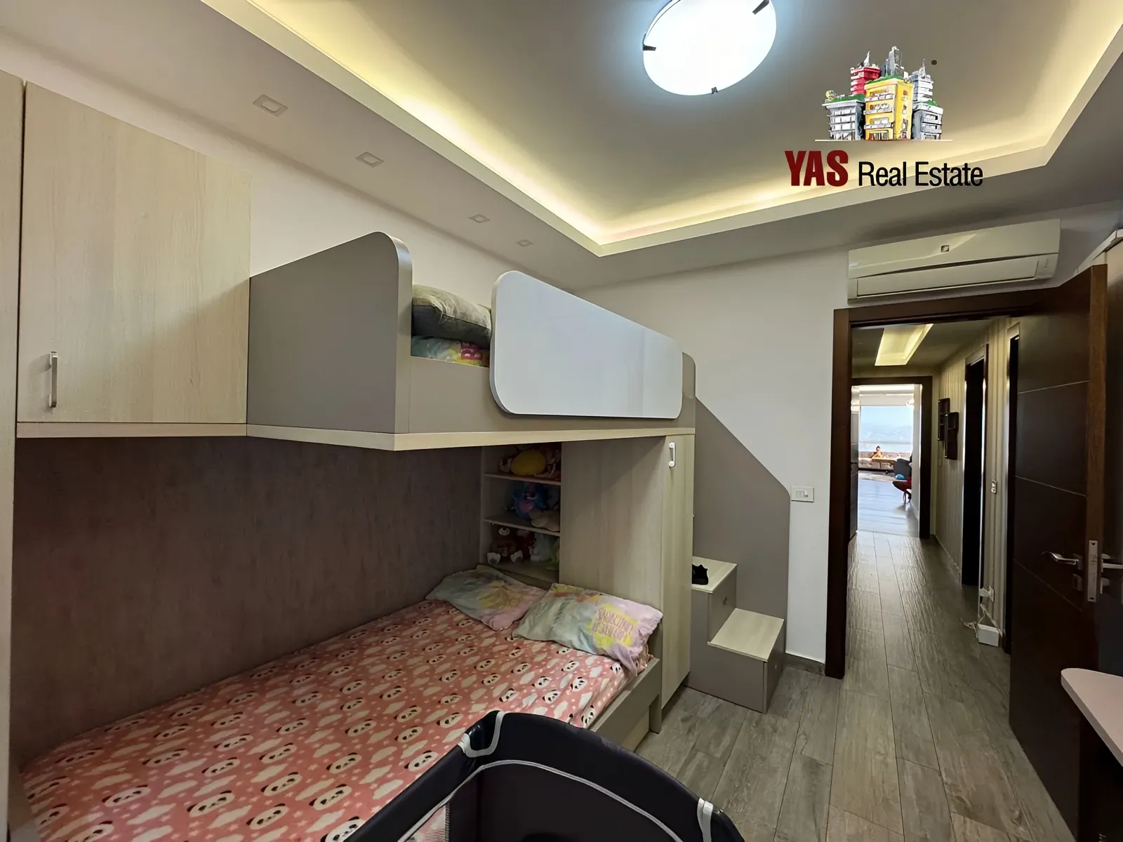 Apartment for Sale in Ballouneh - 3 bed, 4 bath