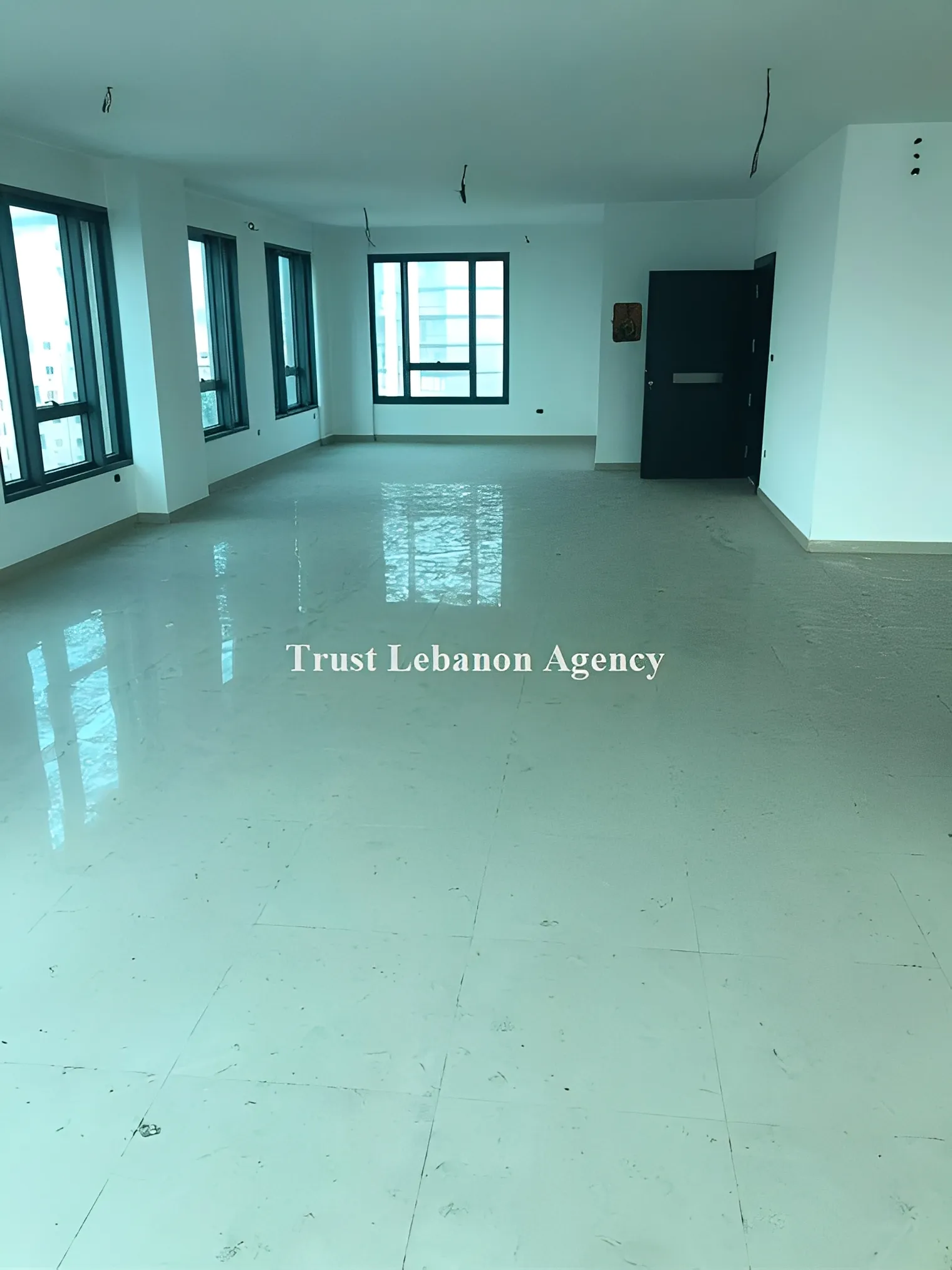 Office for rent in Metn, Sid El Bauchrieh