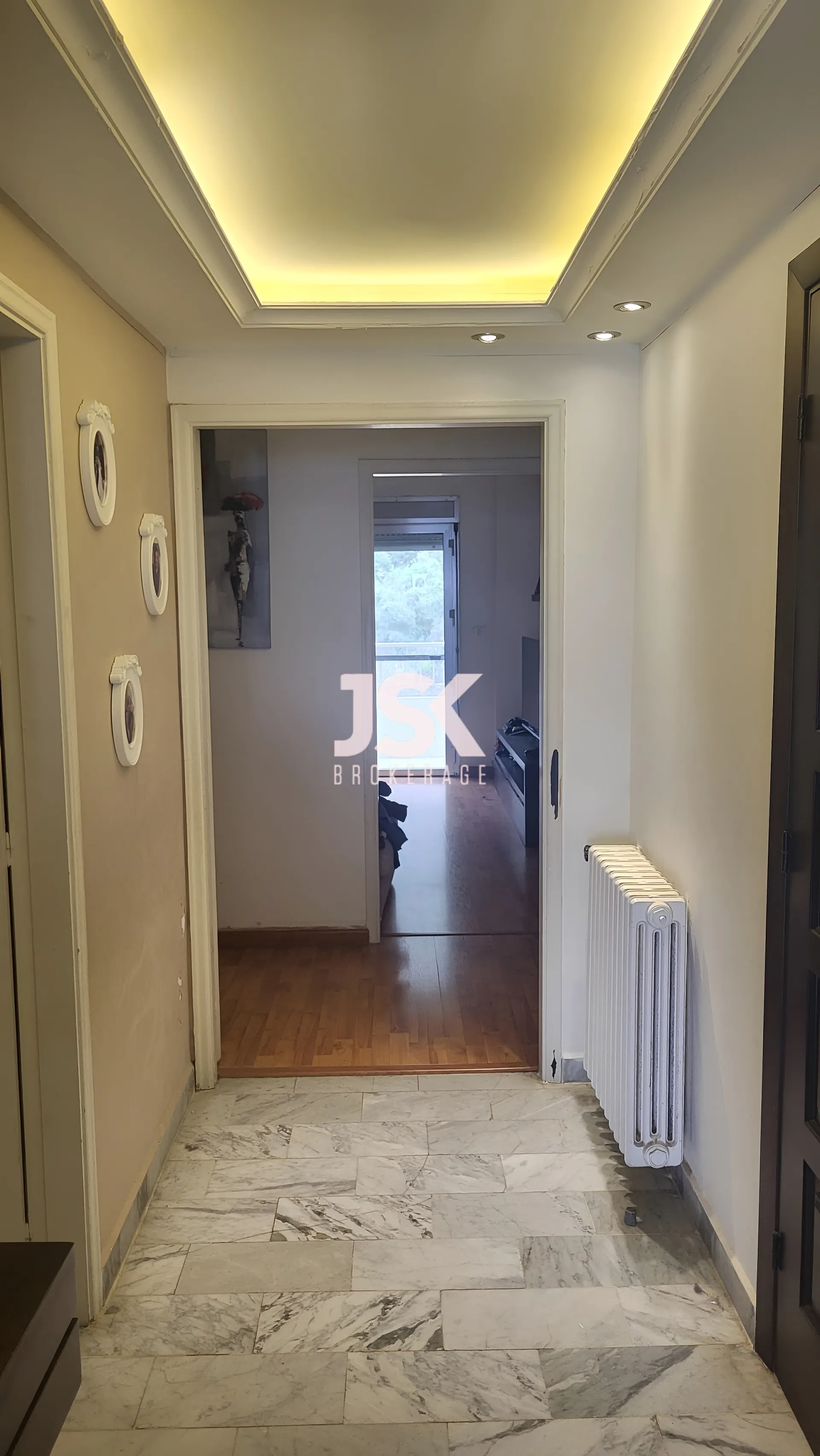 Apartment for Sale in Haret Sakher