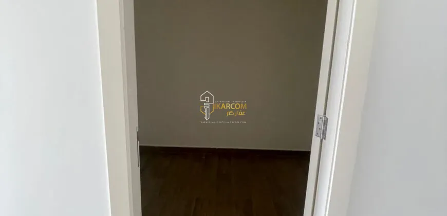 Apartment for sale in Ain Al Mraiseh, Beirut, Lebanon