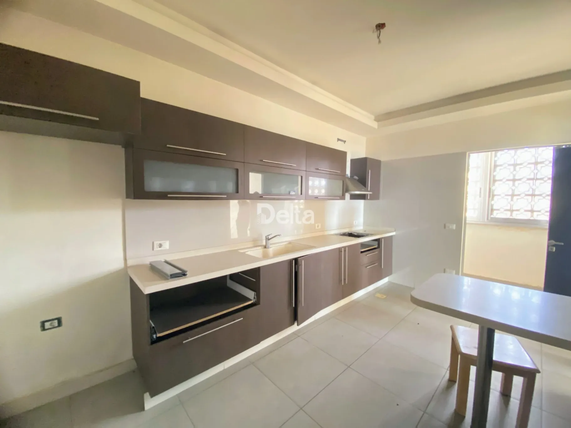 Apartment for sale in Dawhet Aramoun, Lebanon