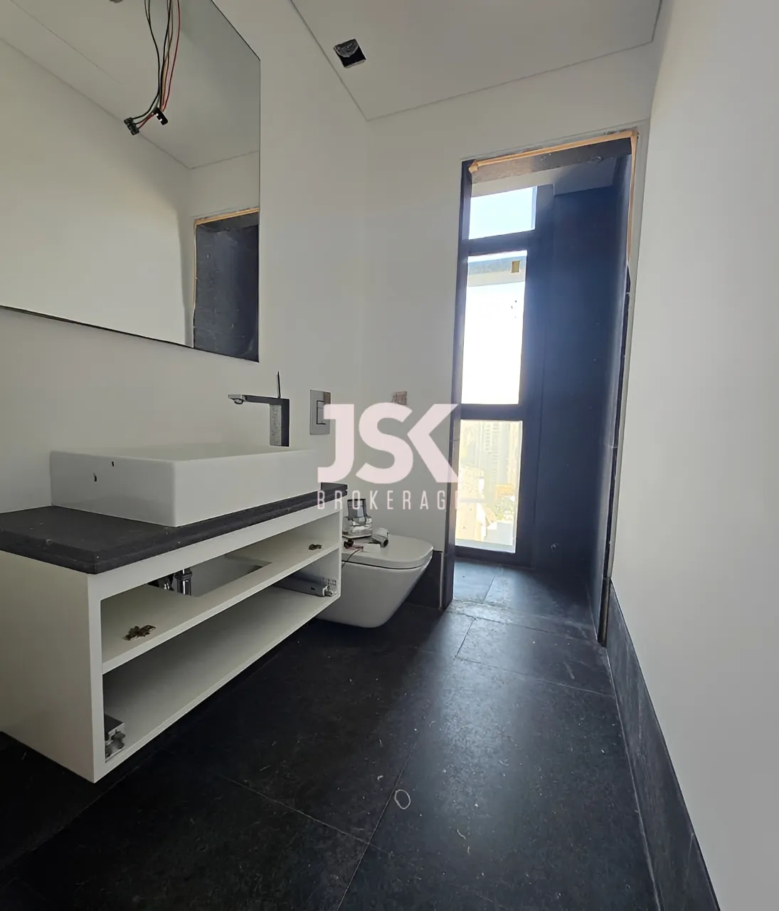 Apartment for Sale in Saifi Village