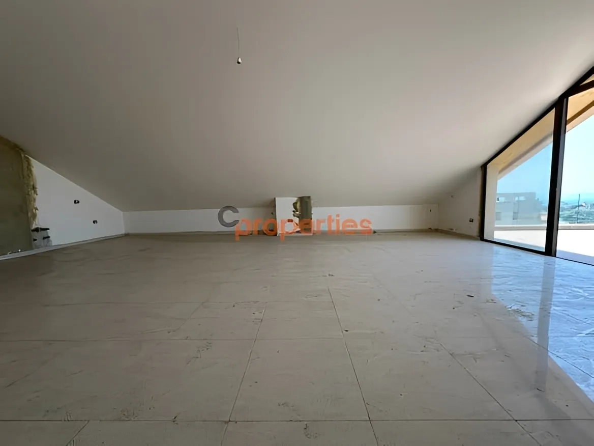 Apartment for Sale in Mtaileb