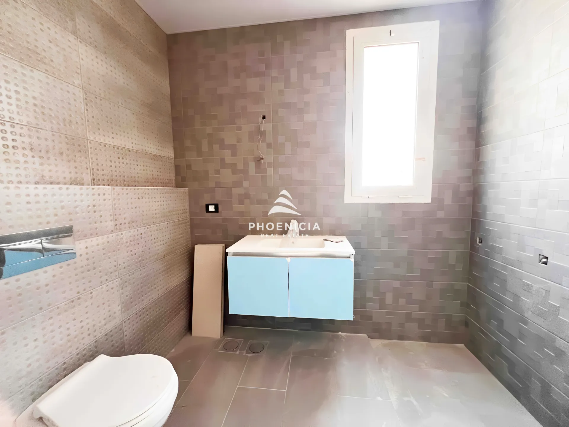 Apartment for Sale in Mehrine - 2 bed, 3 bath