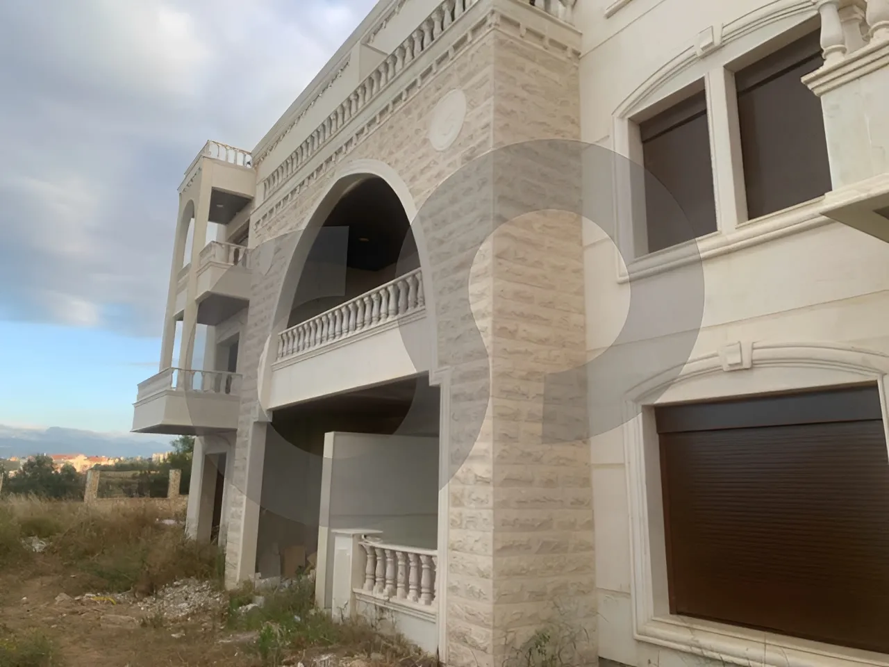 Building for Sale in Deddeh